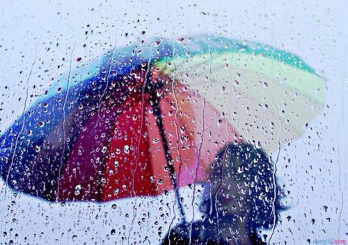 高情商下雨天发朋友圈 雨下不停的幽默说说